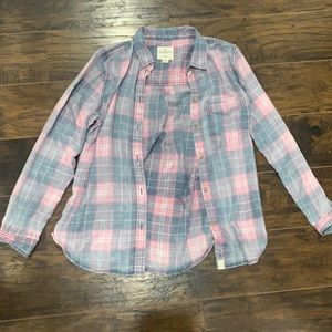 American Eagle Plaid shirt
